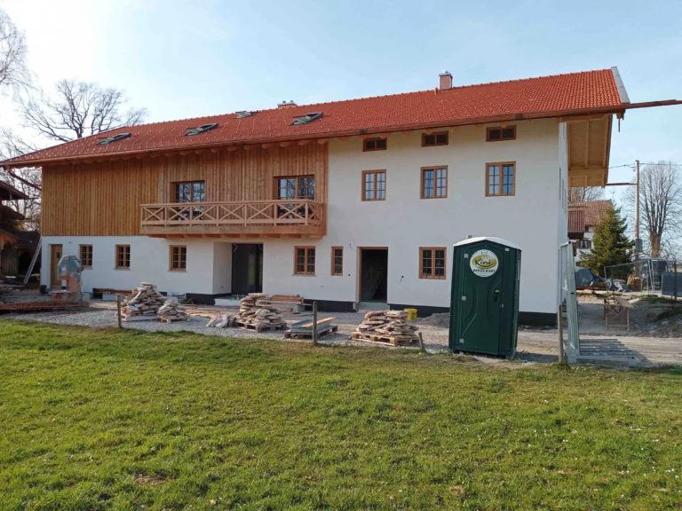 Zimmerei Krippner Aussenansicht Haus Wiese